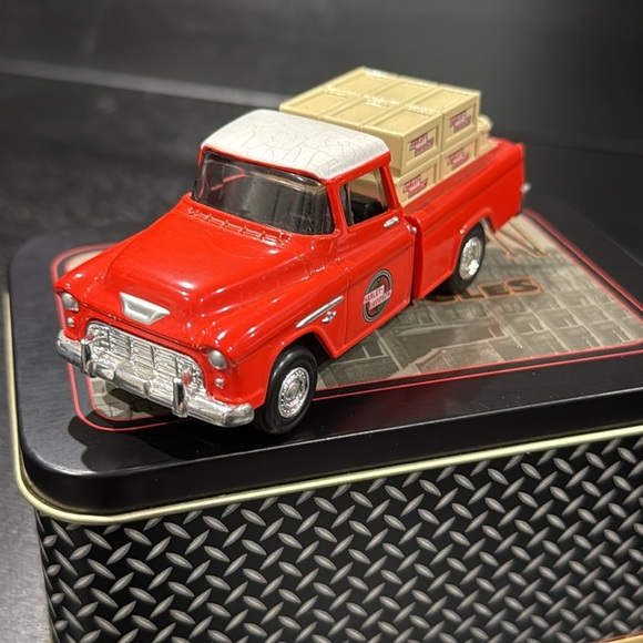 Harley-Davidson Vintage Collectable Die Cast Model Truck in Display Tin - Picture 6 of 10